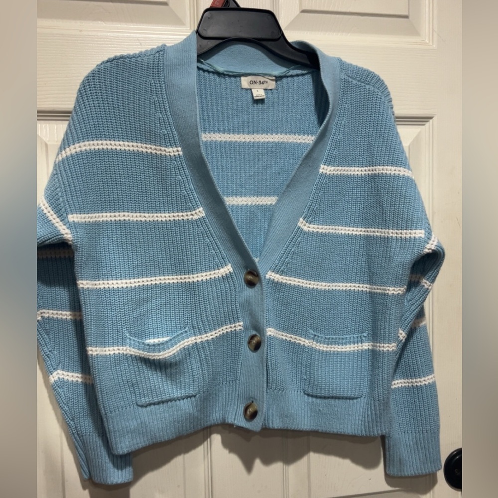 On 34th blue striped cardigan with pockets Size L #knitwear